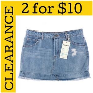 🟡 distressed denim mini skirt